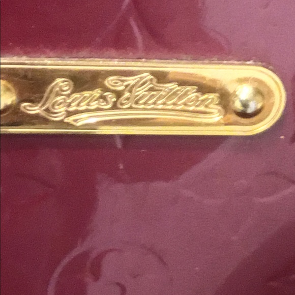 Louis Vuitton Vernis 1000.00 - Picture 4 of 8